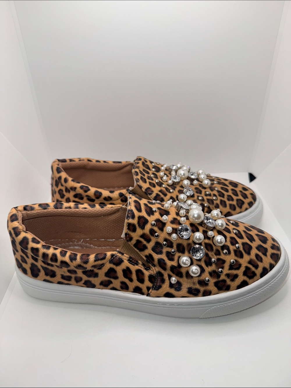 Angel Steps Slip On Sneakers Leopard Print Embellished Women’s 9 W